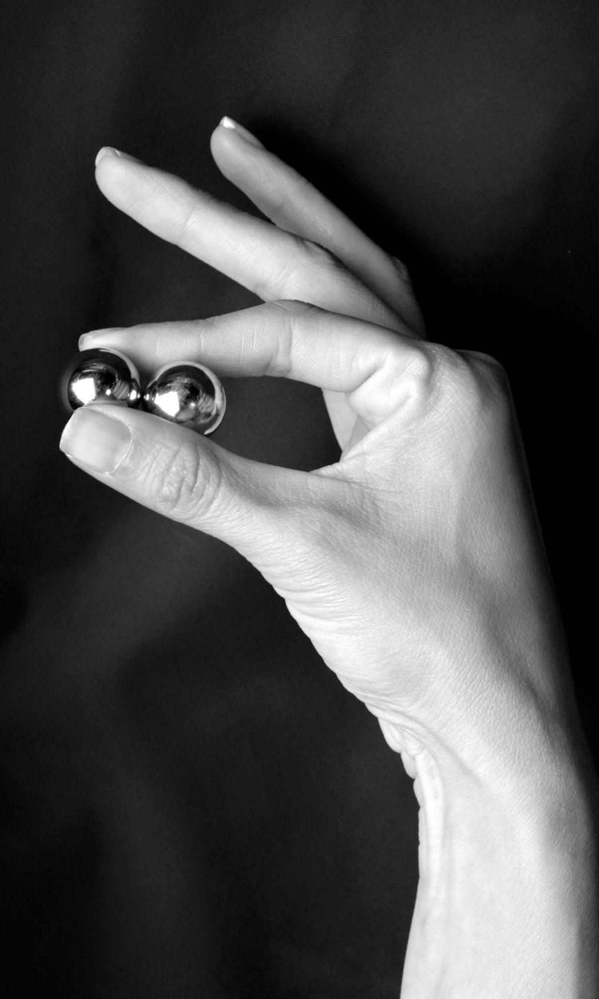 Fetish Fantasy Series Limited Edition Ben-Wa Balls - Silver | 603912320466 | Discreet Personal Wellness